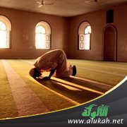 المعلق قلبه بالمساجد