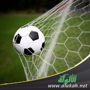 وبدأ دوري كرة القدم!