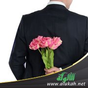 زوجي يهتم بزوجة أخيه