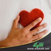 زميلي مهتم بي