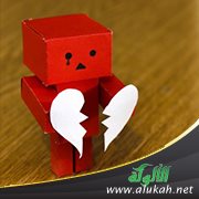 أبي على علاقة غير طبيعية بامرأة متزوجة