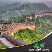 محتار بين السفر للخارج والبقاء في بلدي