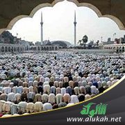 مسألة موافقة العيد يوم الجمعة وعمل كل أهل بلد بحسب الفتوى لديهم