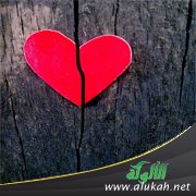 زوجي يضيق علي فهل أطلب الطلاق؟