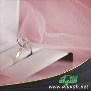 تقدم لي شاب ولا أشعر نحوه بأي مشاعر