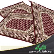 النهي عن الالتفات في الصلاة
