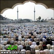 أكلُّ هذا في الصلاة؟!