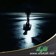 أغمض عيني فأرى خيالات ووجوهًا