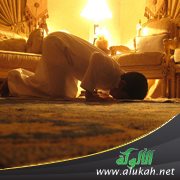 نظرة في ( القول المعتام في عدم ارتباط صلاة المأموم بالإمام )