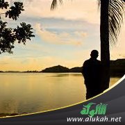 معاناتي في الغربة بسبب ديني